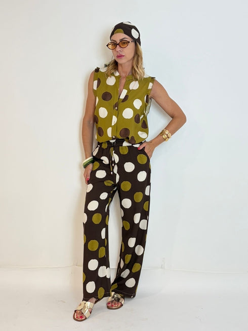 Blusa Smanicata a Pois con Dettaglio Volant