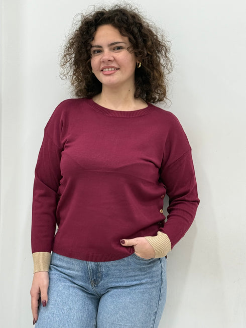 Maglioncino con bottoni laterali