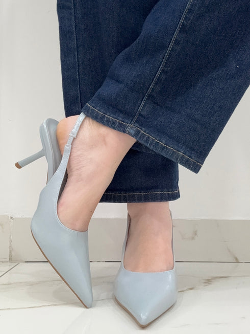 Decollete slingback in vernice