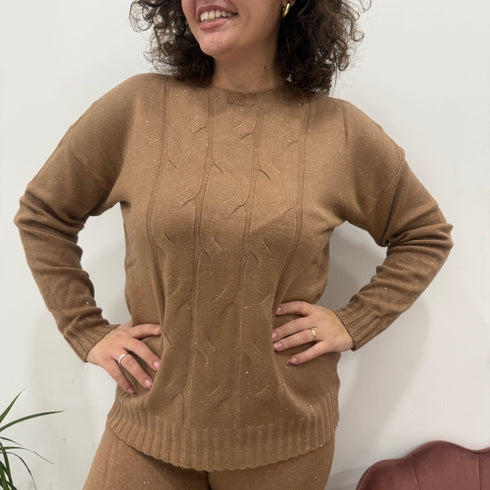 Coordinato intrecciato laminato