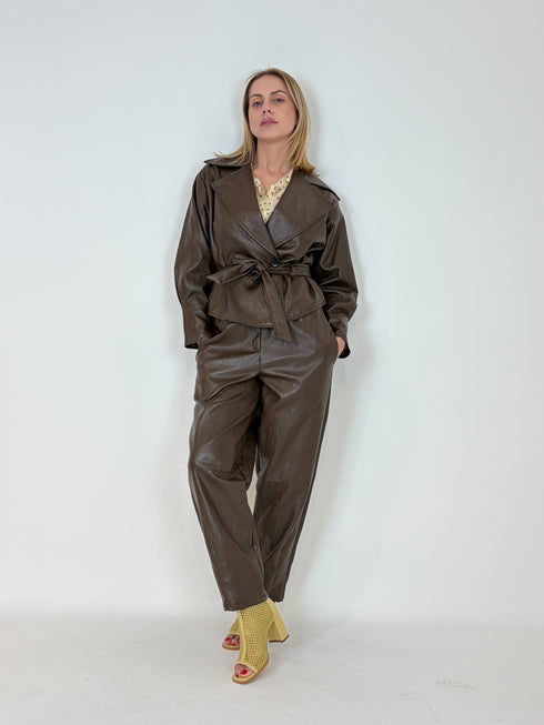 Pantalone ecopelle con elastico