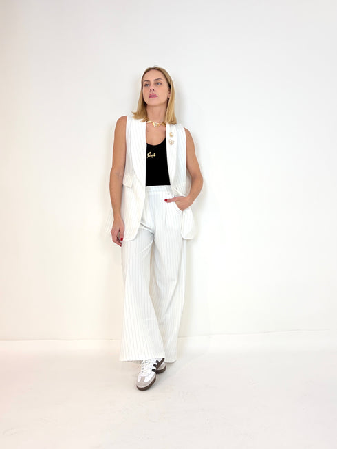 Completo gessato con gilet