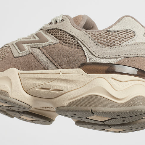 New Balance 9060 Moka