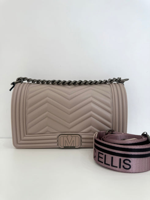 Marc Ellis Wave medium