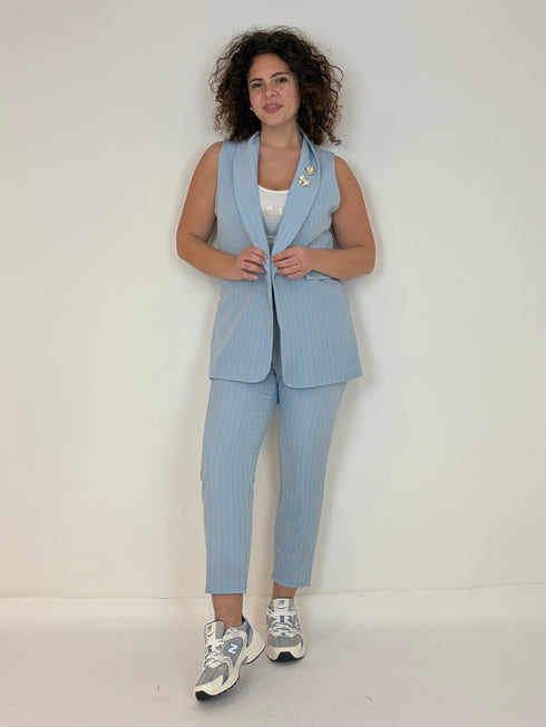 Completo con Gilet e Pantalone Sigaretta – Blooma