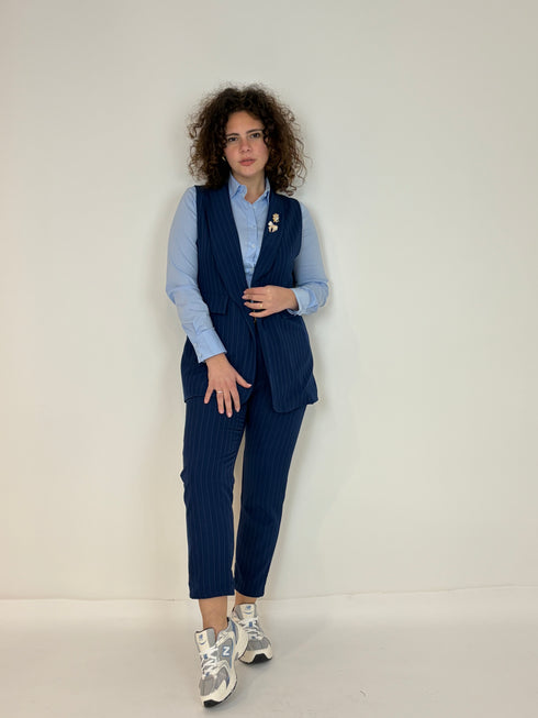 Completo con Gilet e Pantalone Sigaretta – Blooma