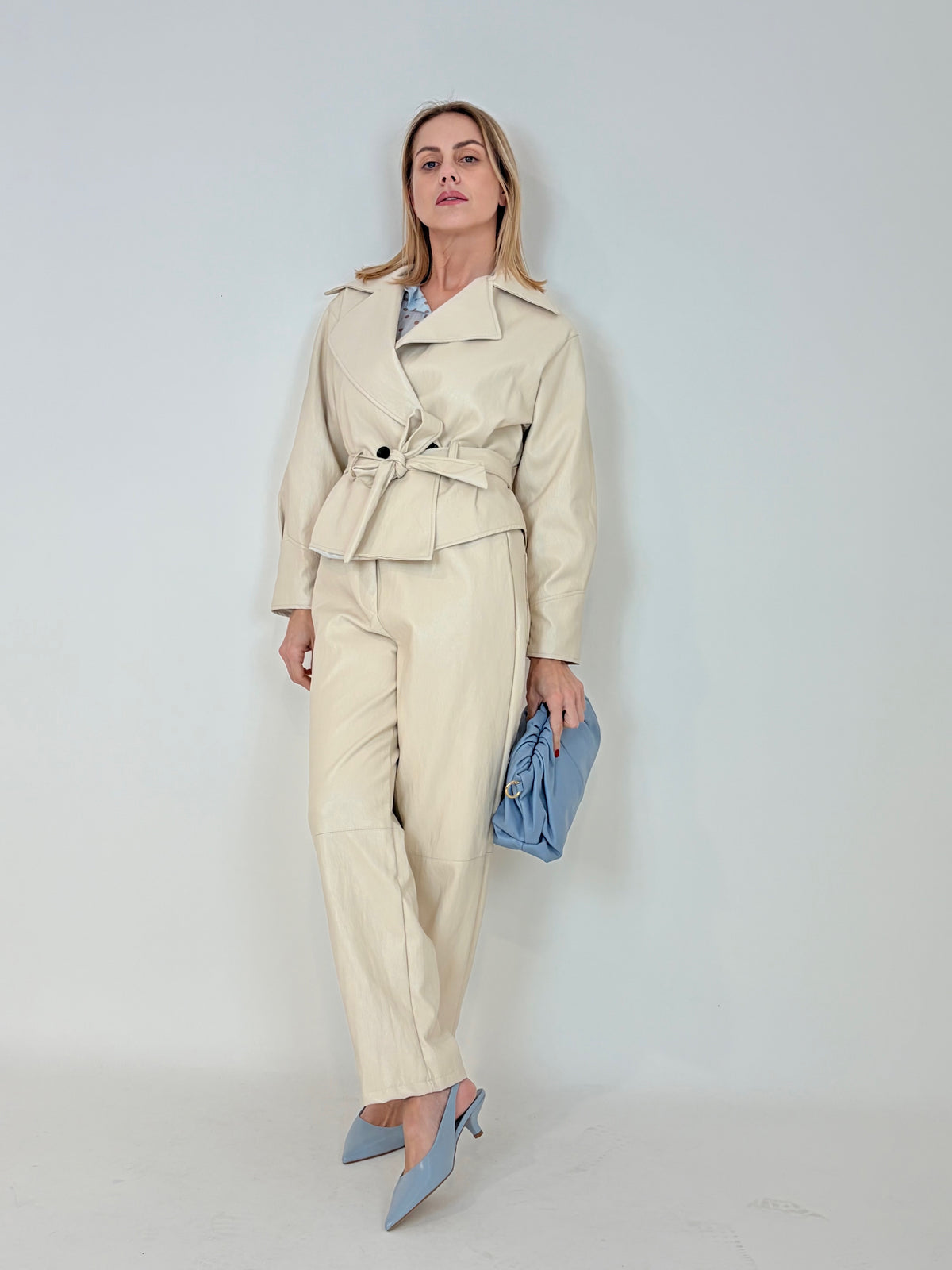 Pantalone ecopelle con elastico