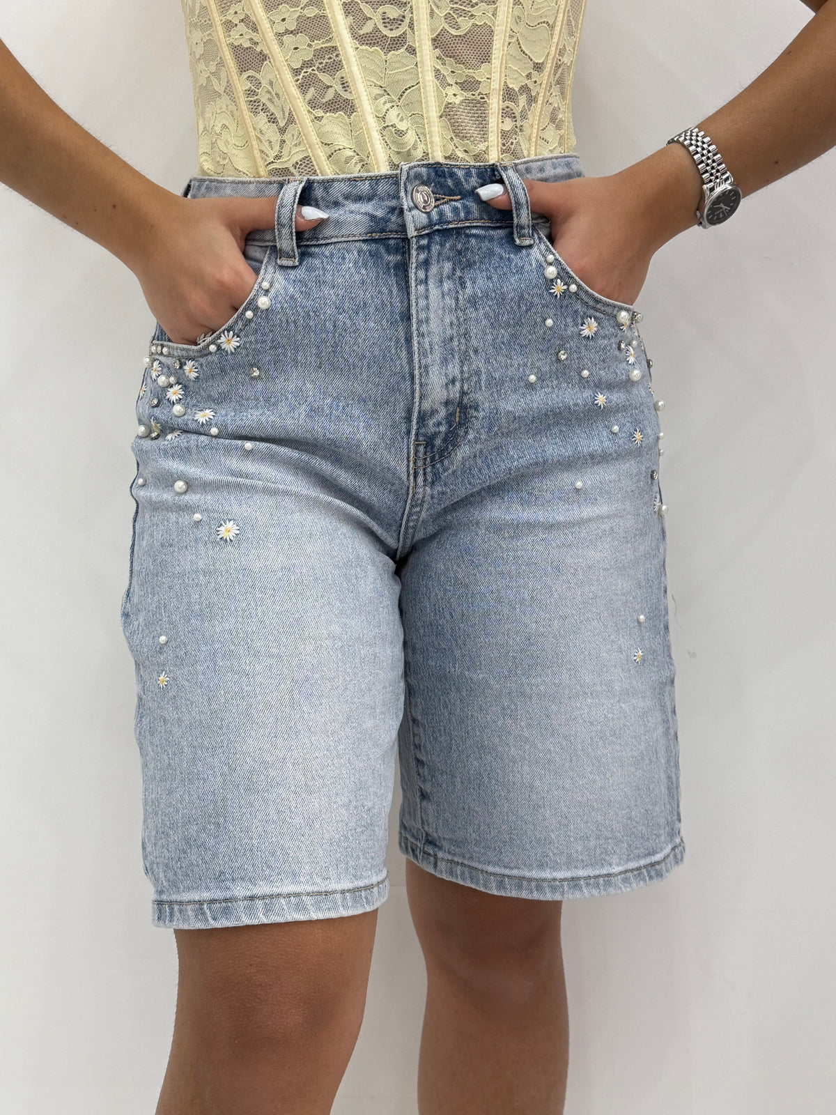 Bermuda denim con applicazioni